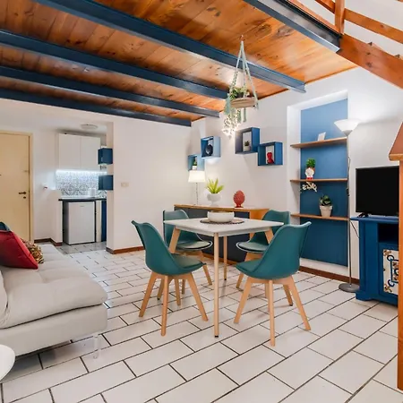 The Traveller's House - Station Apartament *